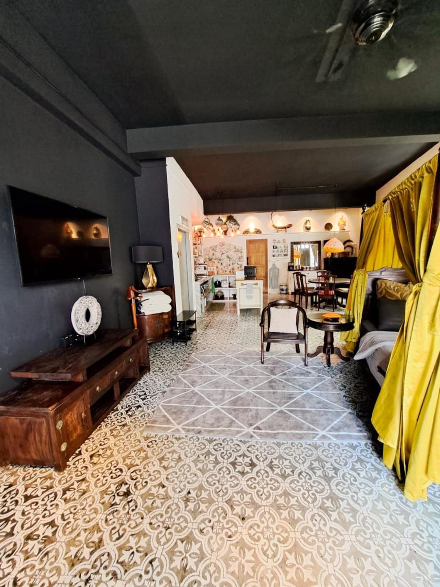 Clocktower 2 Homestay 2-7 Pax At Brinchang, Cao nguyên Cameron Ngoại thất bức ảnh