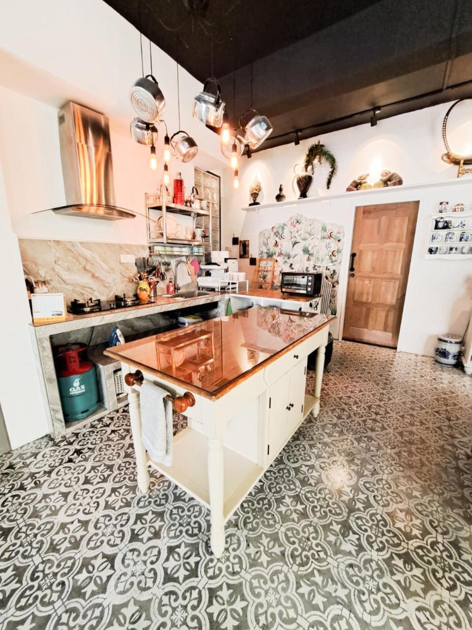 Clocktower 2 Homestay 2-7 Pax At Brinchang, Cao nguyên Cameron Ngoại thất bức ảnh